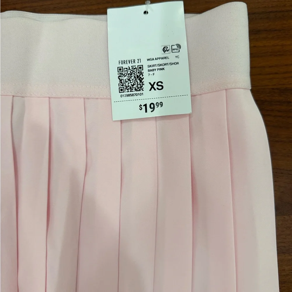 Forever 21 Pale Pink Pleated Mini Skirt - Picture 5 of 11